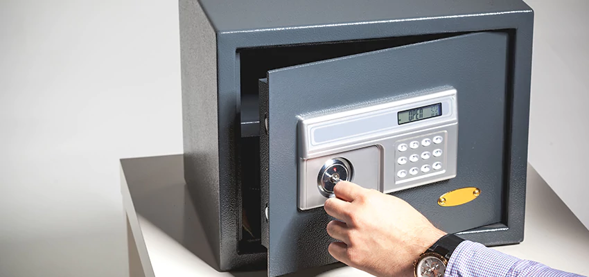 Jewelry Safe Unlocking Service in Rubidoux, California