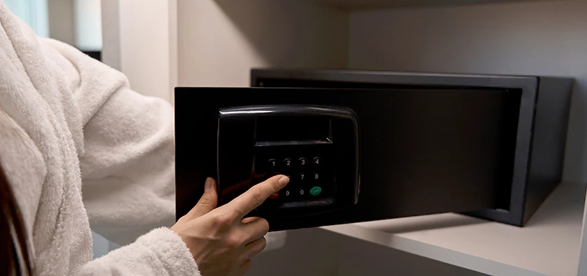 Safe Unlocking Service Company in Rubidoux, California