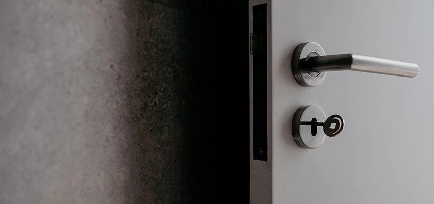 Front Door Handle Repair And Installation in Rubidoux, CA