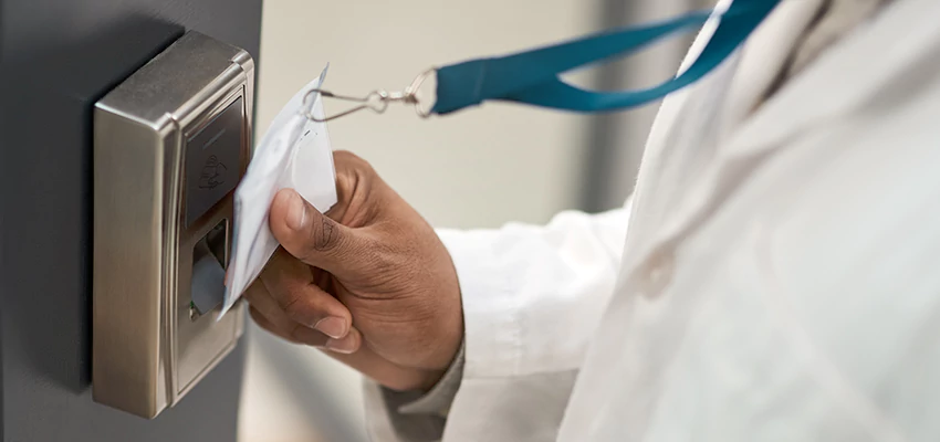 Commercial Locksmith For Rekey in Rubidoux, CA